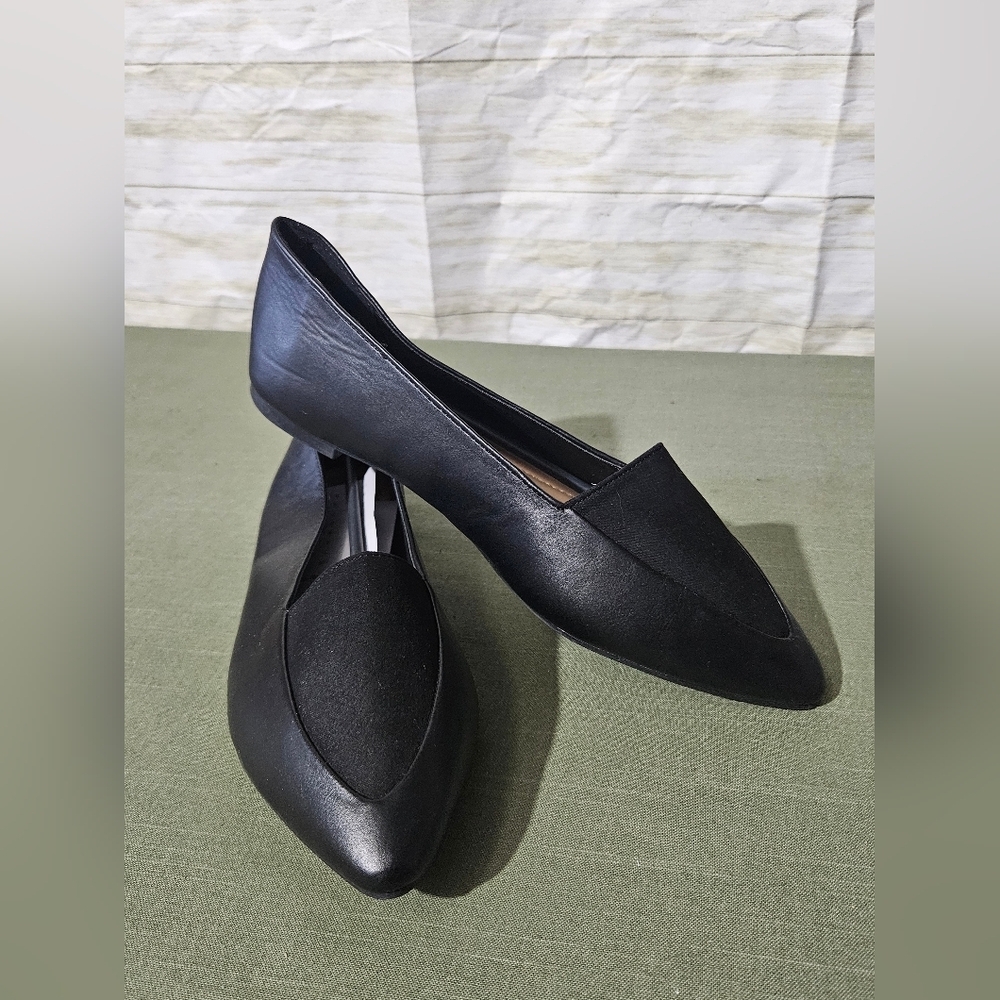 Samilor Sleek Black Women's Loafers - Picture 2 of 8